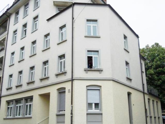 Schöne Dachwohnung in Zentrumsnähe!