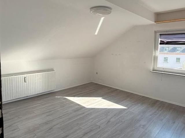 Schöne DG Wohnung in Dellwig