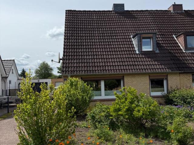 Schöne DHH in Preetz top saniert