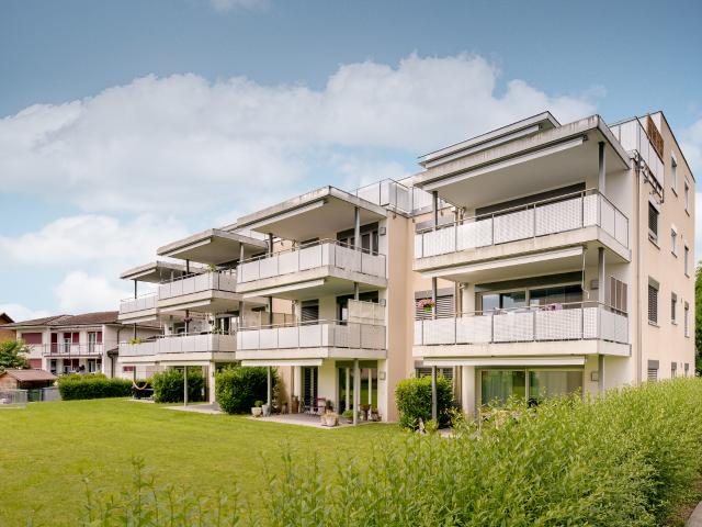 Schöne Eckwohnung im Erdgeschoss
