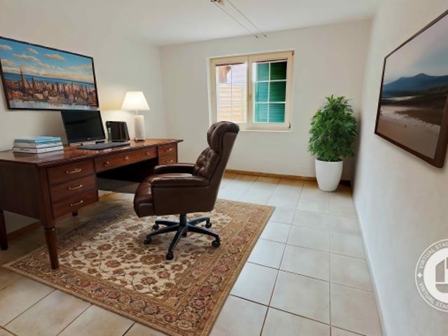 Schöne Erdgeschosswohnung mit Sitzplatz