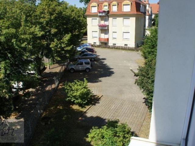 SCHÖNE, HELLE 3 RAUMWOHNUNG MIT OFFENER KÜCHE IM ZENTRUM VON RIESA* zu vermieten