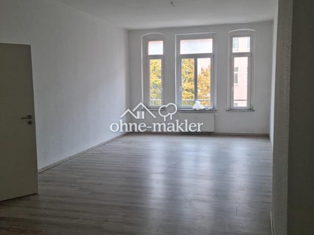 Helle 2 Zimmer Wohnung mit ca. 50 m² in gepflegtem Altbau