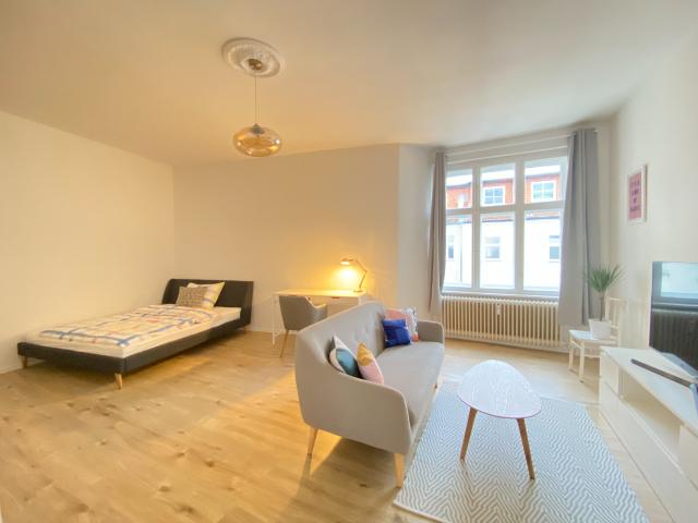 Schöne, möblierte 1 Zimmer Studiowohnung mit EBK in 13359 Berlin