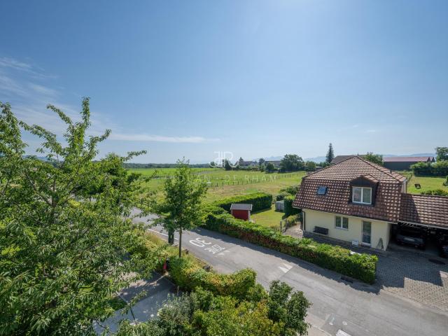 Schöne neue Wohnung Bourg de Gland