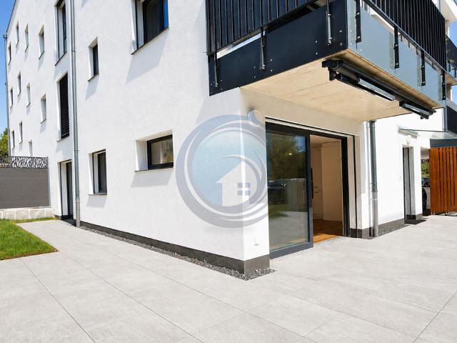 SCHÖNE NEUE WOHNUNG IM ERDGESCHOSS