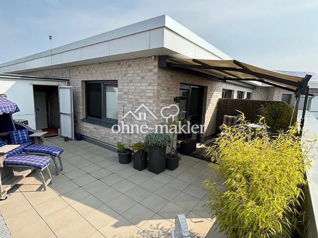 Schöne Staffelgeschosswohnung mit großer Dachterrasse und Tiefgarage, von PRIVAT!