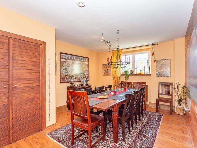 Schöne Wohnung im charmanten Blumenviertel