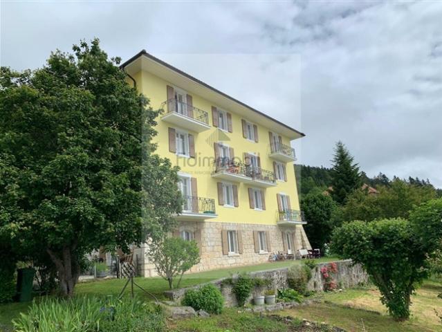 SCHÖNE WOHNUNG MIT BALKON IN DER NÄHE ALLER ANNEHMLICHKEITEN