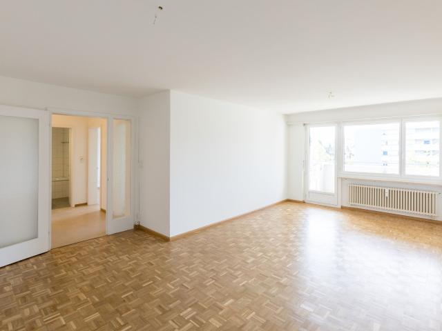 Schöne Wohnung mit Blick ins Grüne | dreamo. Ch