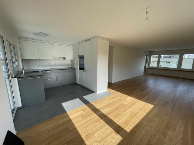 Schöne Wohnung mit wunderbarer Aussicht ins Grüne