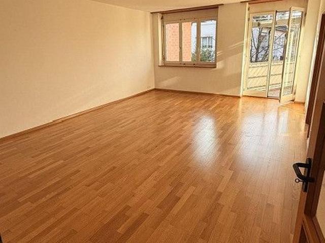 Schöne Wohnung nahe Dorfzentrum