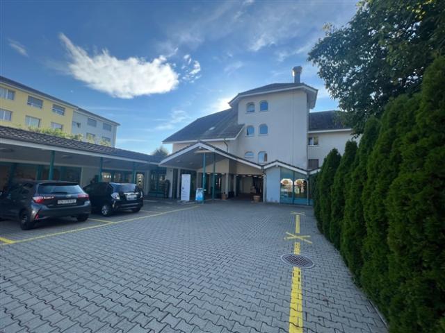 Schöne Verkaufsfläche in Embrach zu vermieten