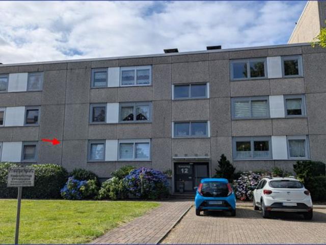 Schöne Vierraumwohnung mit Balkon und Pkw Stellplatz in beliebter Lage