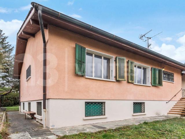 Schöne Villa zum Renovieren im Herzen von Veyrier