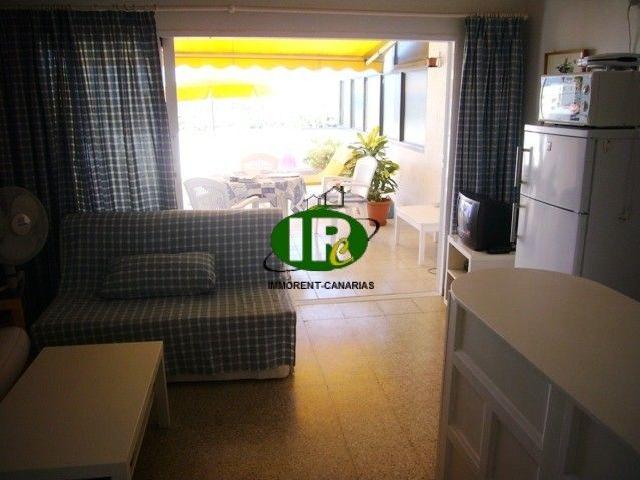 Schöner Bungalow mit 1 Schlafzimmer und Meerblick und sehr großer Terrasse