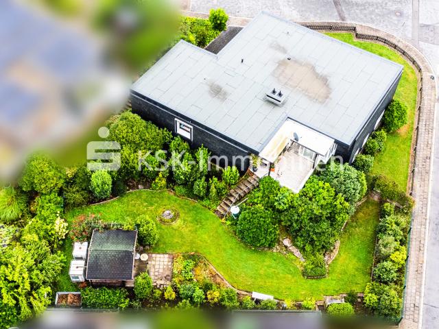 Bungalow mit Einliegerwohnung, großem Garten und viel Potenzial in Toplage von Leichlingen!