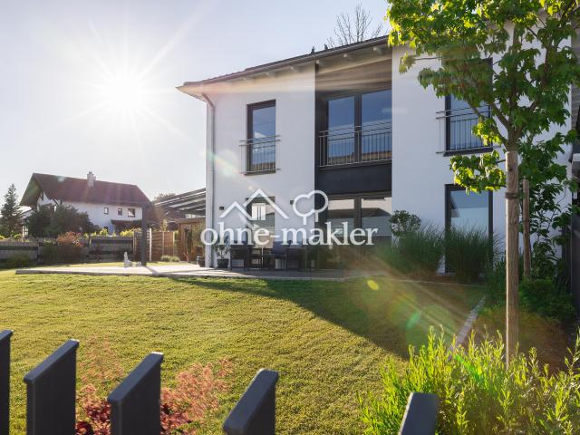 Schöner Wohnen in Eggenfelden – Ihr Traumdomizil mit Luxus und Niveau mit optionalem Swimmingpool