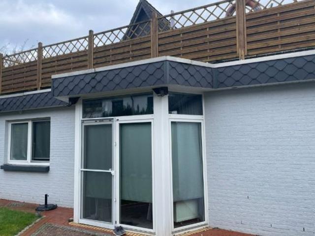Schönes Mehrfamilienhaus mit Dachterrasse in Bremerhaven zu verkaufen