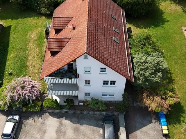 Schönes Mehrfamilienwohnhaus, 5 Wohnungen in Hildburghausen zvk