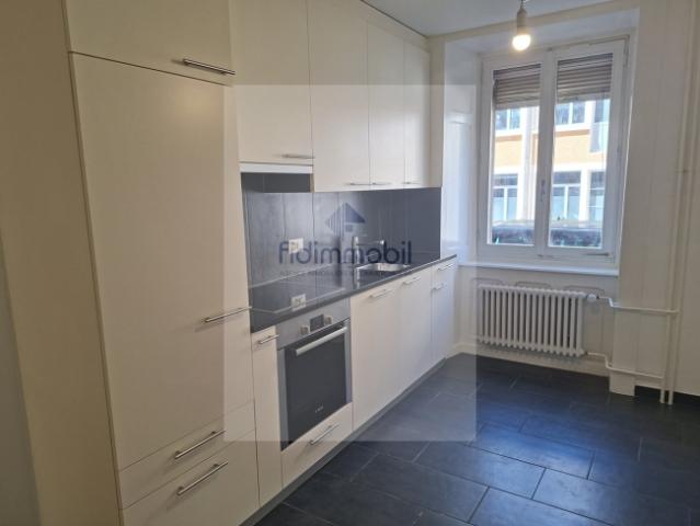 Schönes modernes 2 Zimmer Apartment, Léopold Robert 128, La Chaux de Fonds