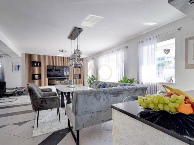Schönes Einfamilienhaus im Zentrum von Kufstein Stadt mit 4 Schlafzimmern und 2 Bädern! Ein Traum für eine große Familie!