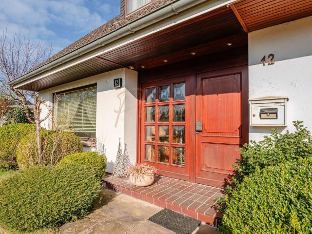 Schönes Einfamilienhaus in ruhiger Lage mit viel Platz in Pinneberg Nord sucht neuen Eigentümer