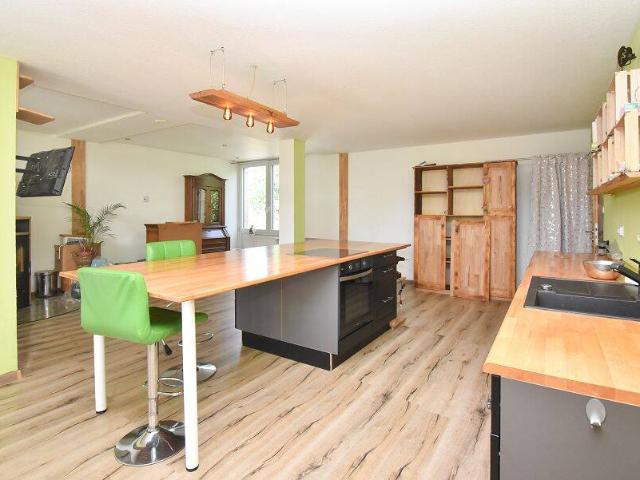 Schönes Einfamilienhaus mit beheizbarem Pool und überdachter Terrasse in beliebter Wohnlage!