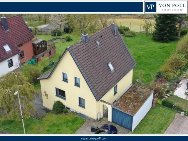 Schönes Einfamilienhaus mit großem Grundstück und Garage zur Zeit vermietet mit 3 Ferienwohnungen