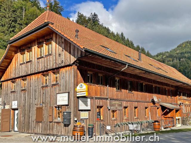 Schönes Gebäude in Charmey