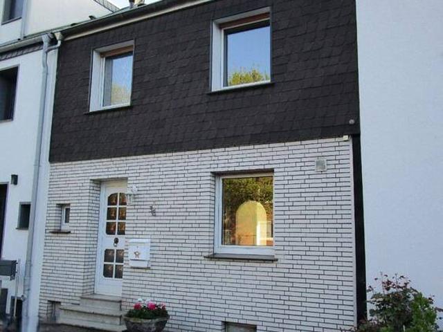 schönes grosszügiges Reihenmittelhaus in Oberhausen Klosterhardt