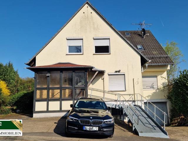 Schönes Zweifamilienhaus in Rösrath