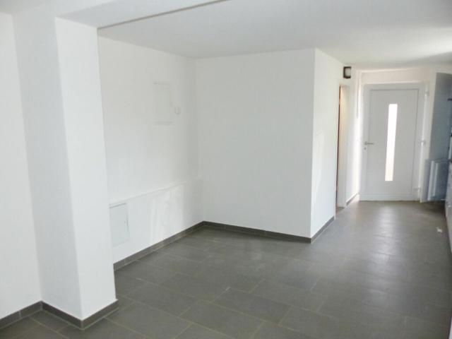 SCHÖNES 2 ZIMMER STUDIO ZUM MIETEN