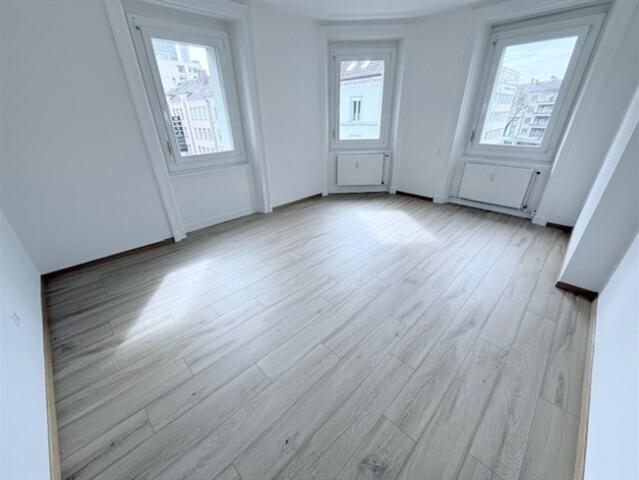 Schönes 3 Zimmer Apartment im 3. Stock zu vermieten