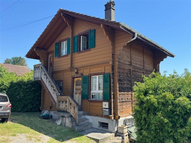 Schönes 4 5 Zimmer Chalet mit Blick auf den See und das Dents du Midi