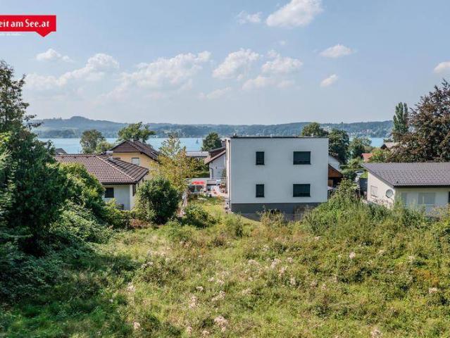 ATTERSEE Kammer: Seeblick und Ruhe. Baugrund in bester Gesellschaft