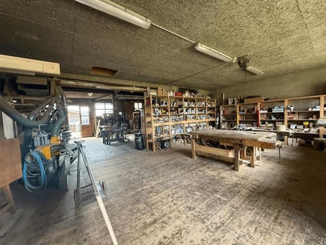 SCHREINERWERKSTATT KLEMPNERWERKSTATT TISCHLEREI