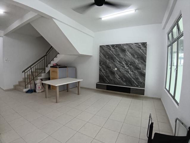 Scientex Kundang Jaya 2sty Terrace House For Rent Kitchen Cabinet