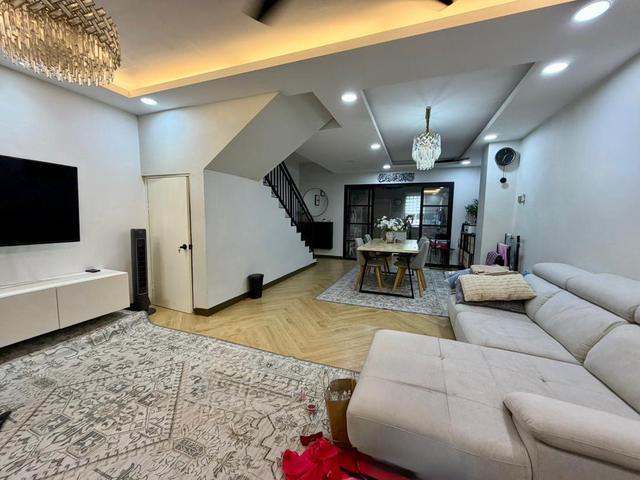 SCIENTEX KULAI KELAPA SAWIT Beautiful Fully Extended End Lot