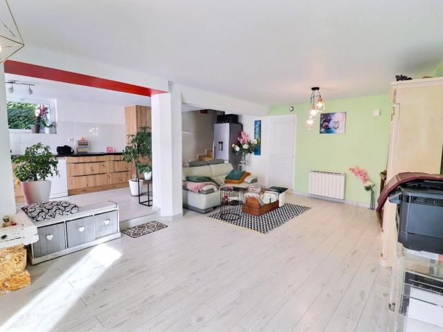 Sciez au calme, maison de village de 117 m2 avec jardin