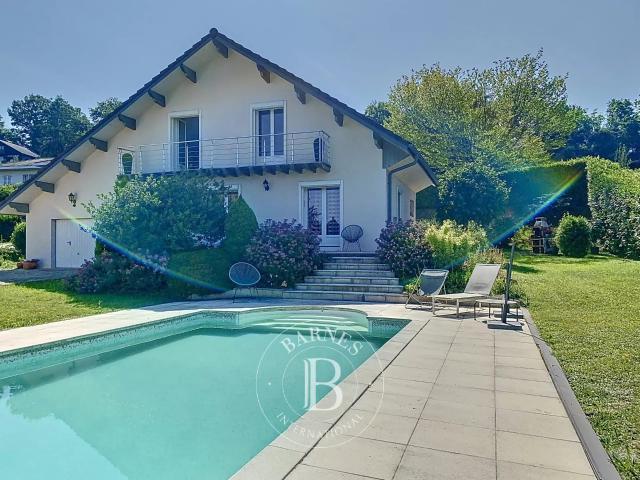 Sciez Maison avec piscine Deux terrasses 3 chambres