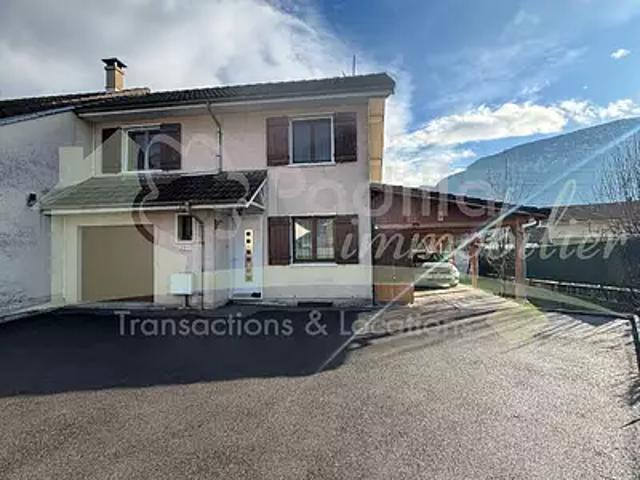 Scionzier 74950 Achat / Vente maison 5 pièces t5 au dernier étage parking