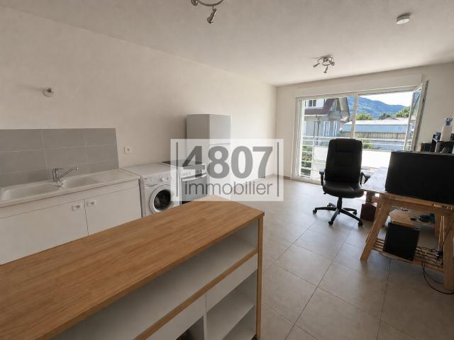 SCIONZIER Appartement T2 41,63 m2 + deux places de parking privatives