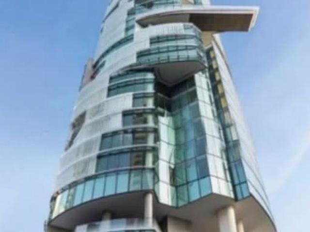 Sculptura Ardmore D10, Condominium