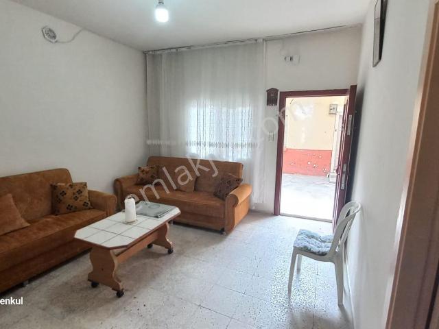 Sağlık Mahallesi'nde 2+1 Zemin Kat Müstakil Eşyalı Kiralık