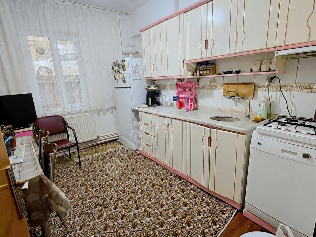Sağlık Müdürlüğü Arkası Satılık 4+1
