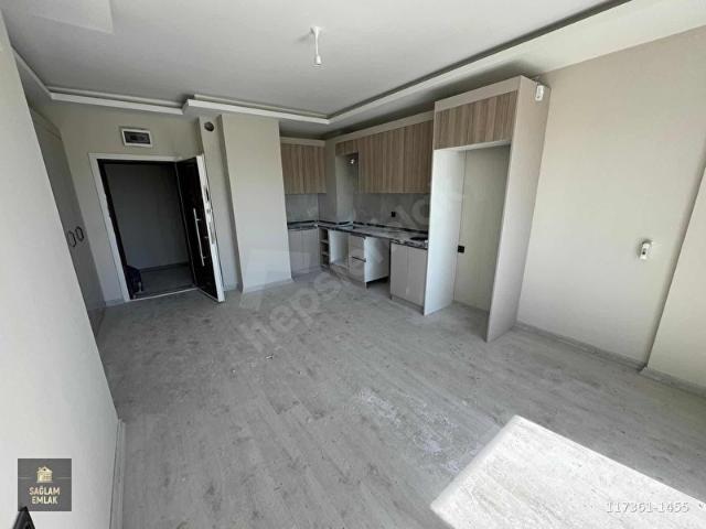 SAĞLAM EMLAKTAN ESENBOĞA MAH SİTE İÇERİSİN DE ARA KAT BATI CEPHE