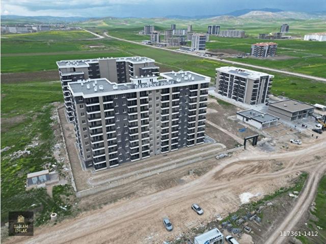 SAĞLAM EMLAKTAN ESENBOĞADA SİTE İÇİNDE 1+1 SATILIK DAİRE