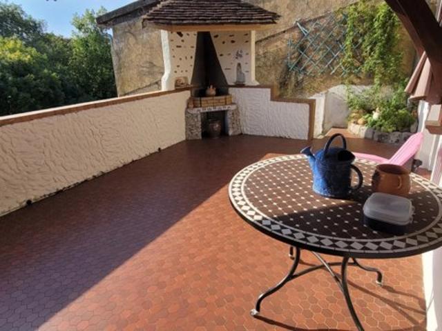 SAMADET Maison de village avec jardin et cave