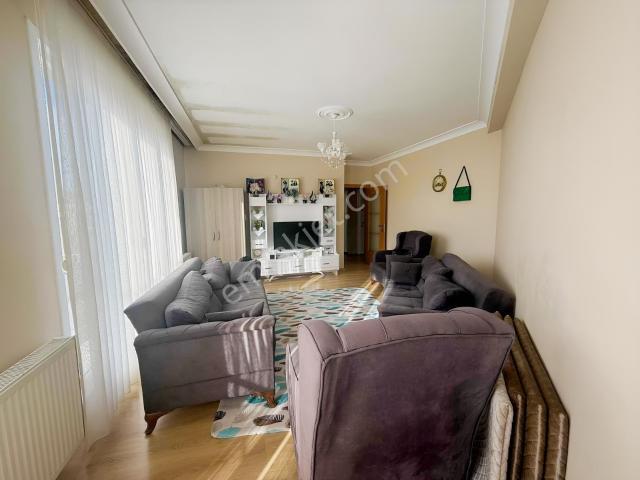 Samandıra Da 3+1 Satılık İskanlı Çatı Dubleks Daire